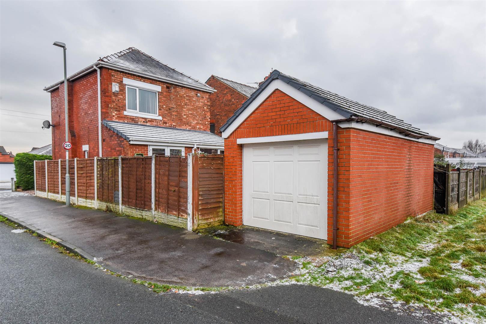 Bristol Avenue, Leyland